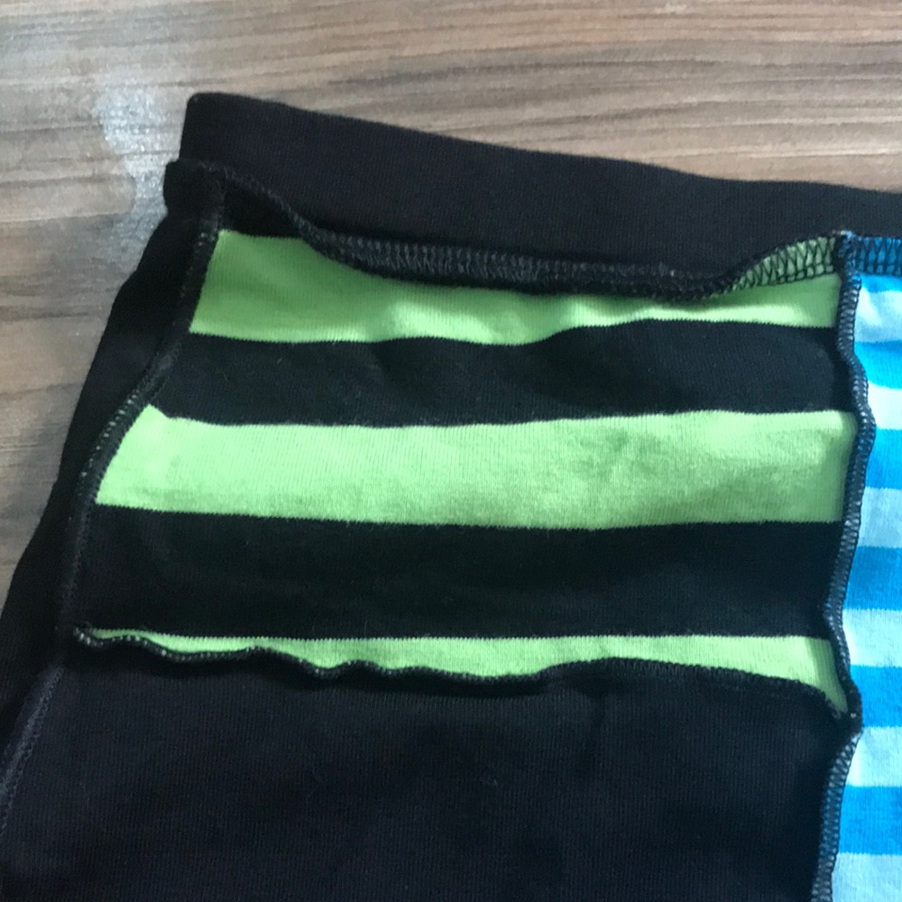 Shein patches black and colorful mini skirt - Picture 2 of 7